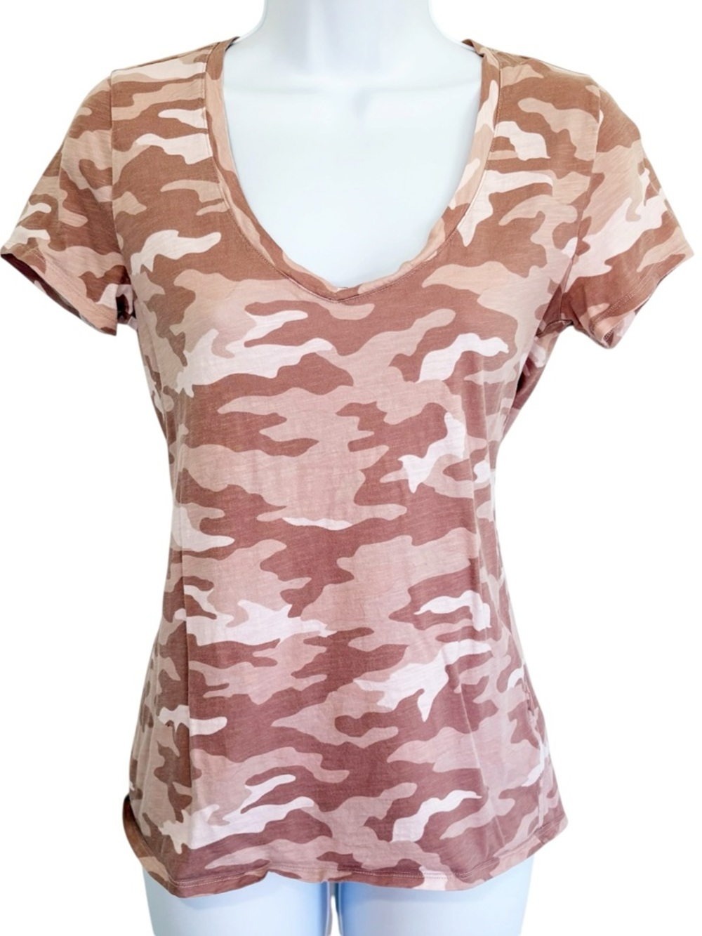 Victoria's Secret PINK Camo V Neck Tee Pink Short Sleeve Fitted Top XS Cotton